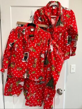 Pottery Barn Teen Red Dr. Seuss Holiday Pajama Set with Polka Dots